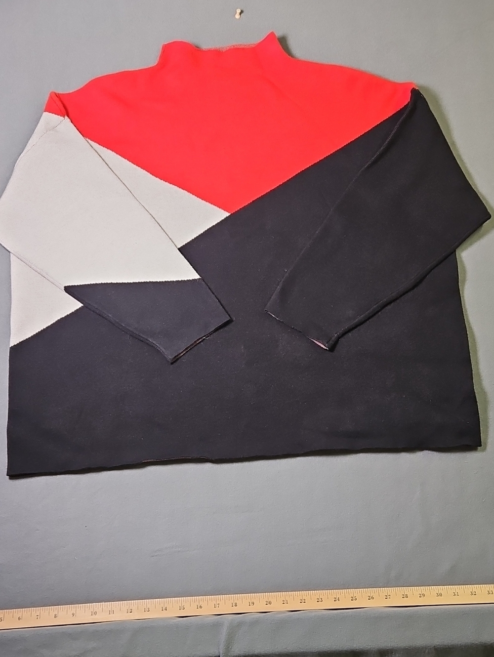 TAHARI Color Blocked Dolman Sleeve Funnel Neck Sweater Red Black White Plus